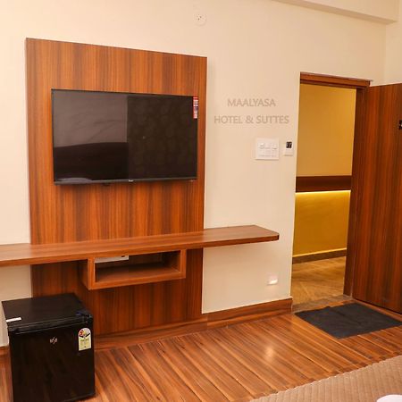 Maalyasa Hotel And Suites 하이데라바드 외부 사진