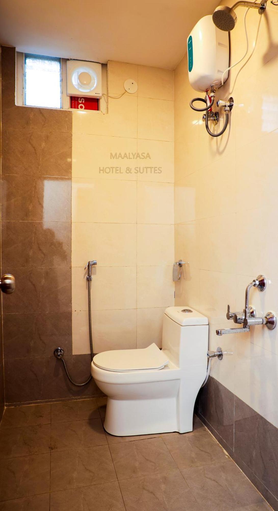 Maalyasa Hotel And Suites 하이데라바드 외부 사진