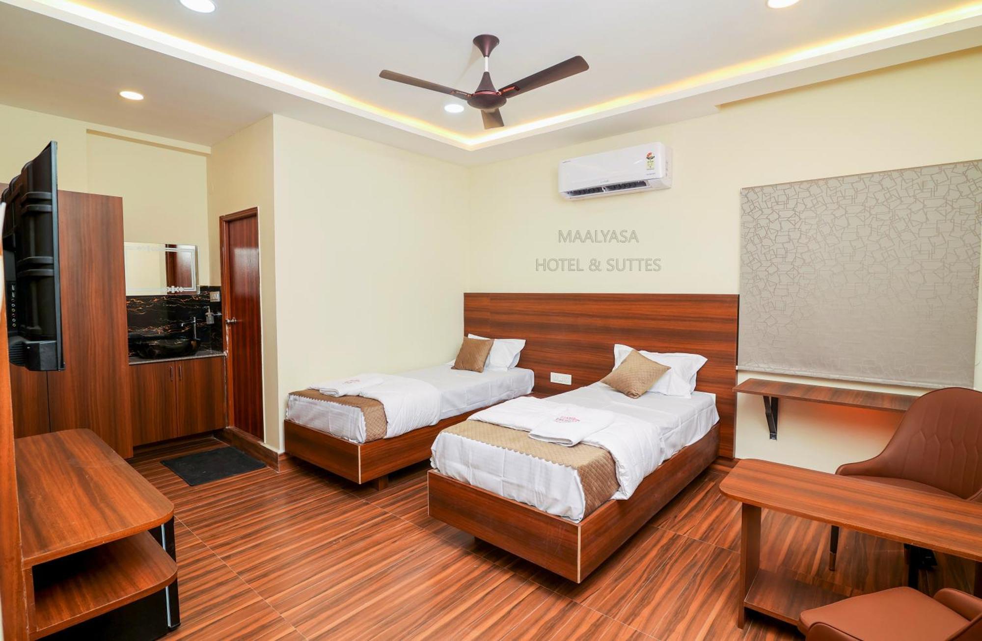 Maalyasa Hotel And Suites 하이데라바드 외부 사진
