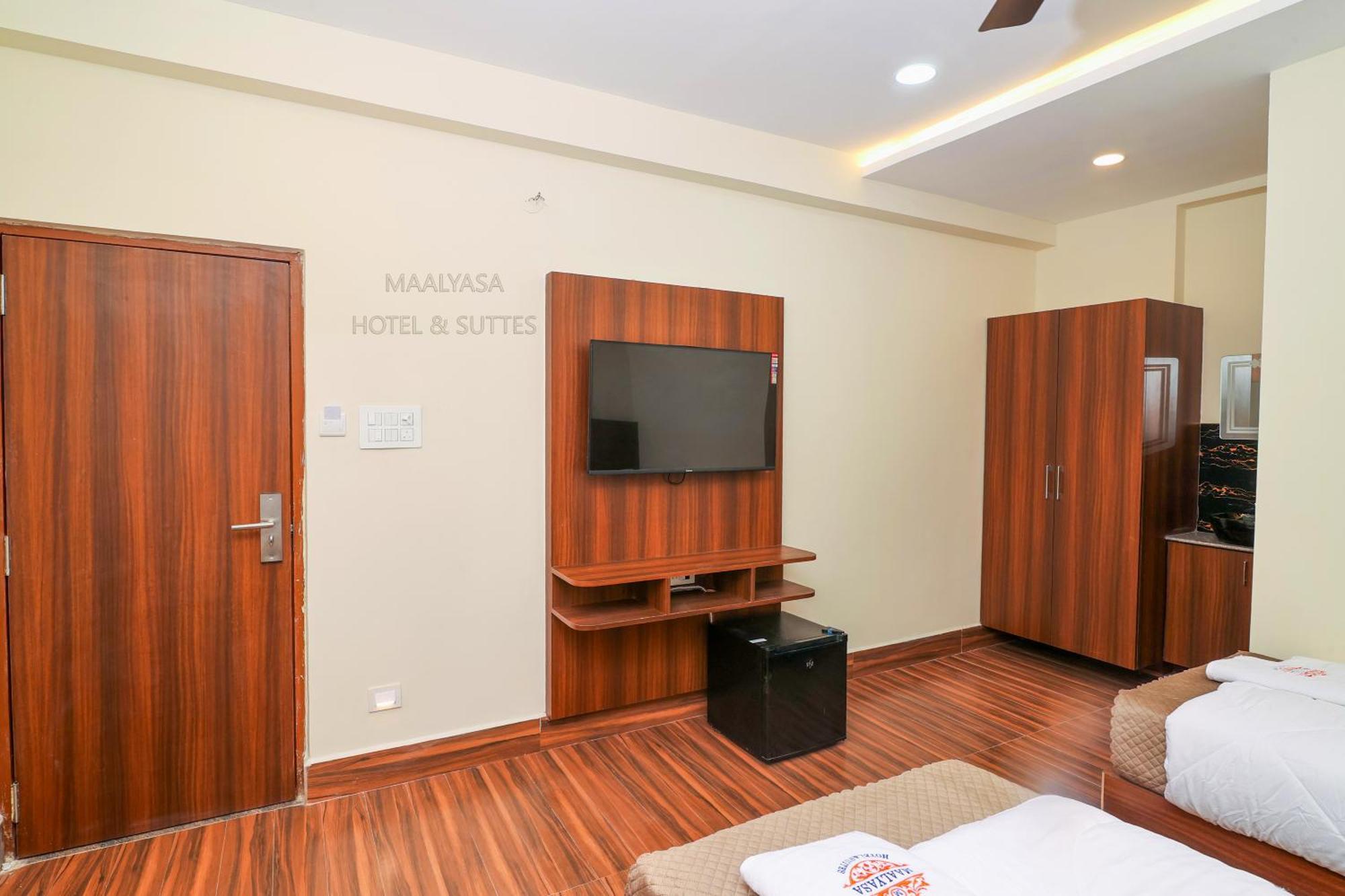 Maalyasa Hotel And Suites 하이데라바드 외부 사진