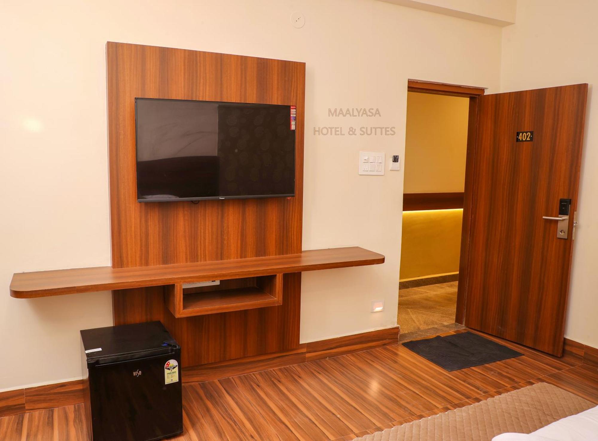Maalyasa Hotel And Suites 하이데라바드 외부 사진